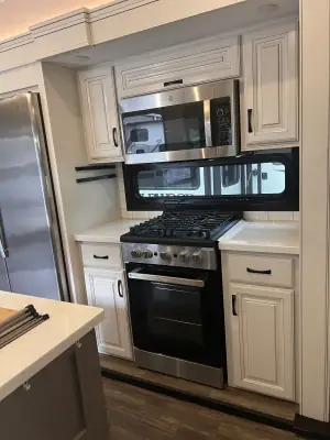 2024 Jayco NORTH POINT 382FLRB photo 3