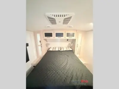 2022 Heartland Sundance Ultra Lite 268RL photo 8
