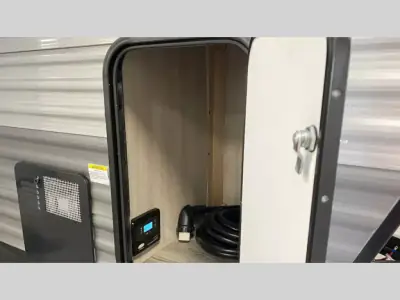 2023 Coachmen Catalina Legacy 263FKDS photo 27