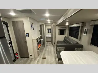 2023 Coachmen Catalina Legacy 263FKDS photo 19