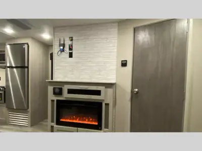 2023 Coachmen Catalina Legacy 263FKDS photo 20