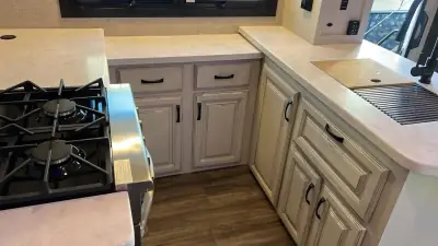 2023 Jayco SEISMIC 4113 photo 4