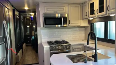 2023 Jayco SEISMIC 4113 photo 6