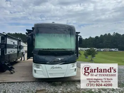 2019 Forest River Berkshire XL 37A photo 3