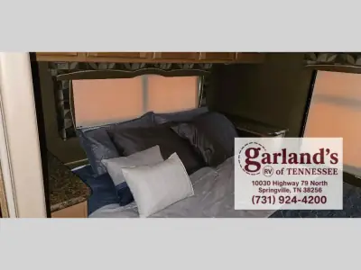 2016 Thor Motor Coach Chateau 31W photo 13
