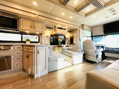 2021 Newmar CANYON STAR 3927 photo 10