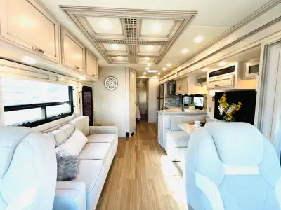2021 Newmar CANYON STAR 3927 photo 12