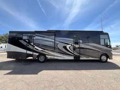 2021 Newmar CANYON STAR 3927 photo 5