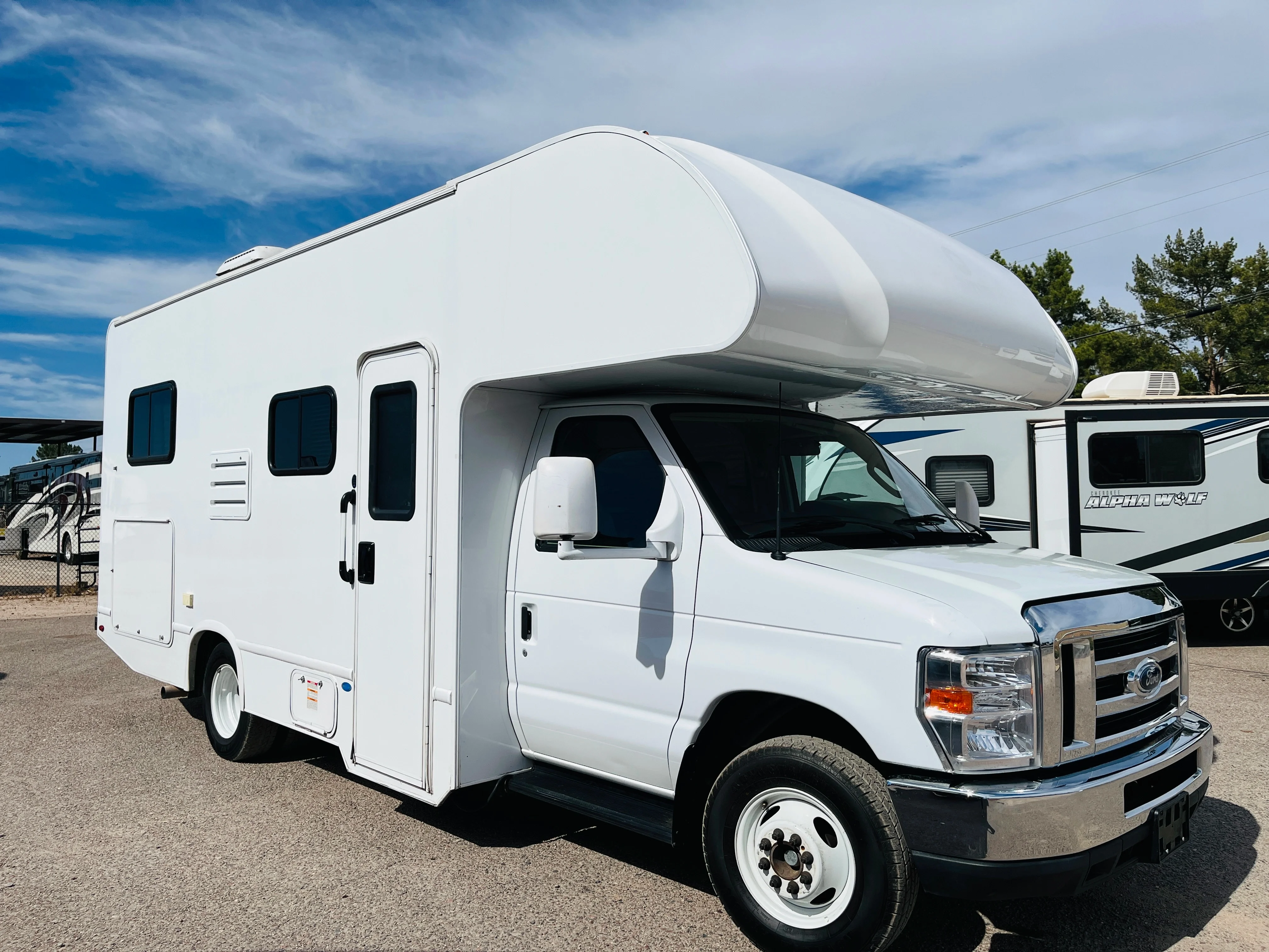 2024 Thor Motor Coach FOUR WINDS 22E exterior