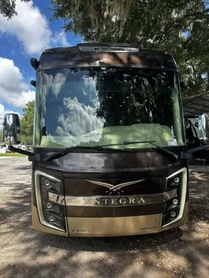 2017 Thor ENTEGRA ASPIRE photo 3