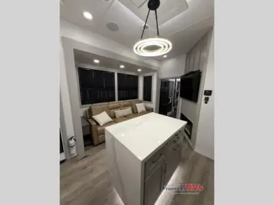 2024 Brinkley Model G 3500 photo 15