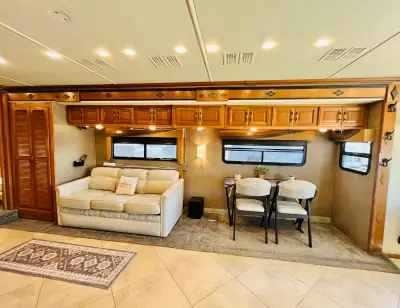 2015 Fleetwood Expedition M-38K photo 16