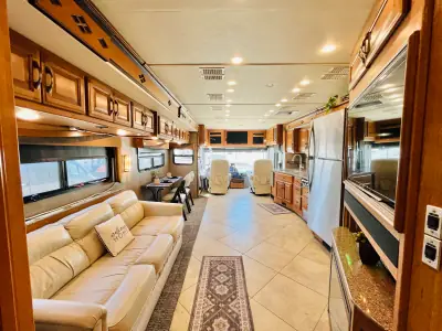 2015 Fleetwood Expedition M-38K photo 14