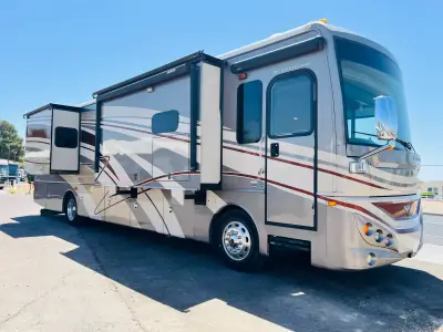 2015 Fleetwood Expedition M-38K