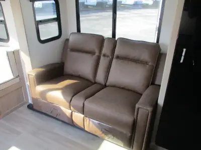 2026 Grand Design Imagine XLS 25RLE photo 7