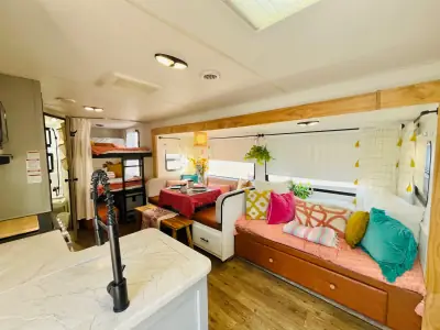2021 Forest River VIBE 26BH photo 7