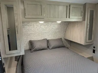 2023 Coachmen Catalina Legacy Edition 263BHSCK photo 12