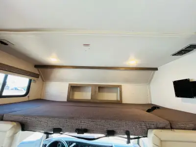 2024 Gulf Stream CONQUEST LE 6237 photo 6