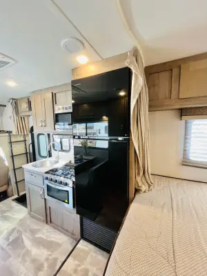 2024 Gulf Stream CONQUEST LE 6237 photo 9