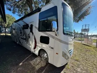 2017 Thor HURRICANE 31S