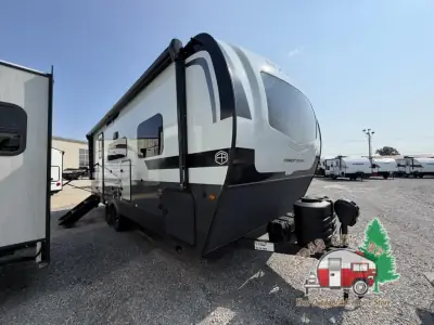 2027 Forest River Rockwood Mini Lite 2525RB photo 3