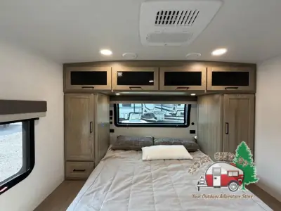 2027 Forest River Rockwood Mini Lite 2525RB photo 34