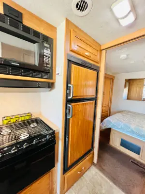 2005 Georgie Boy LANDAU 2450DS photo 8