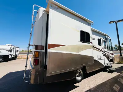 2005 Georgie Boy LANDAU 2450DS photo 4