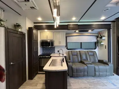 2018 Keystone RAPTOR 425TS photo 22
