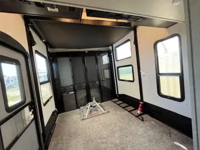 2018 Keystone RAPTOR 425TS photo 18