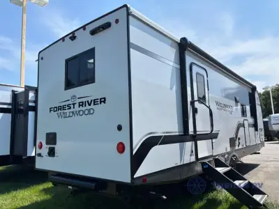 2026 Forest River Wildwood Heritage Glen Hyper-Lyte 25RBHL photo 13