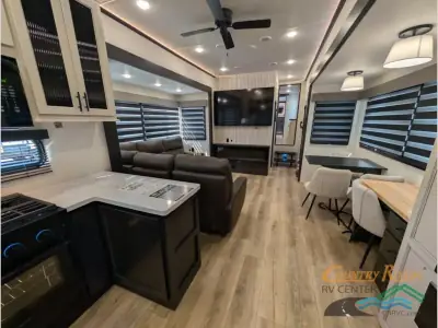 2026 Forest River Cherokee Sabre 36EST photo 8