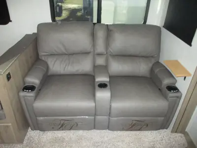 2023 Grand Design Imagine 2670MK photo 9