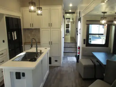 2025 Jayco Eagle 355MBQS photo 9