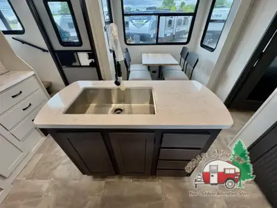 2027 Coachmen Brookstone 344FL photo 31