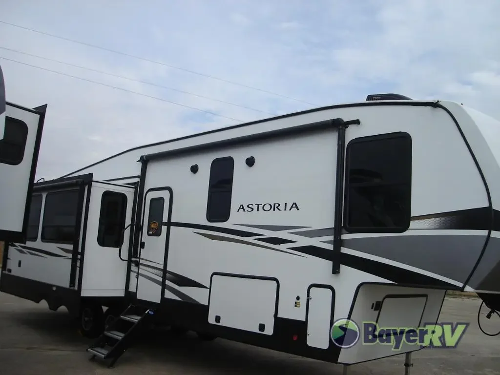 2022 Dutchmen Astoria 3173RLP exterior