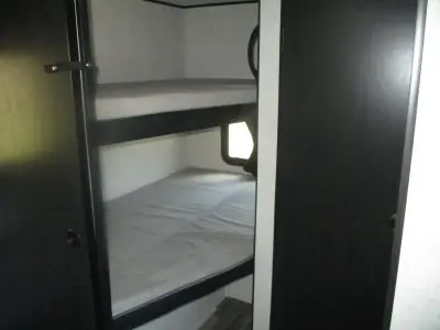 2025 Jayco Jay Flight SLX 330TBS photo 15