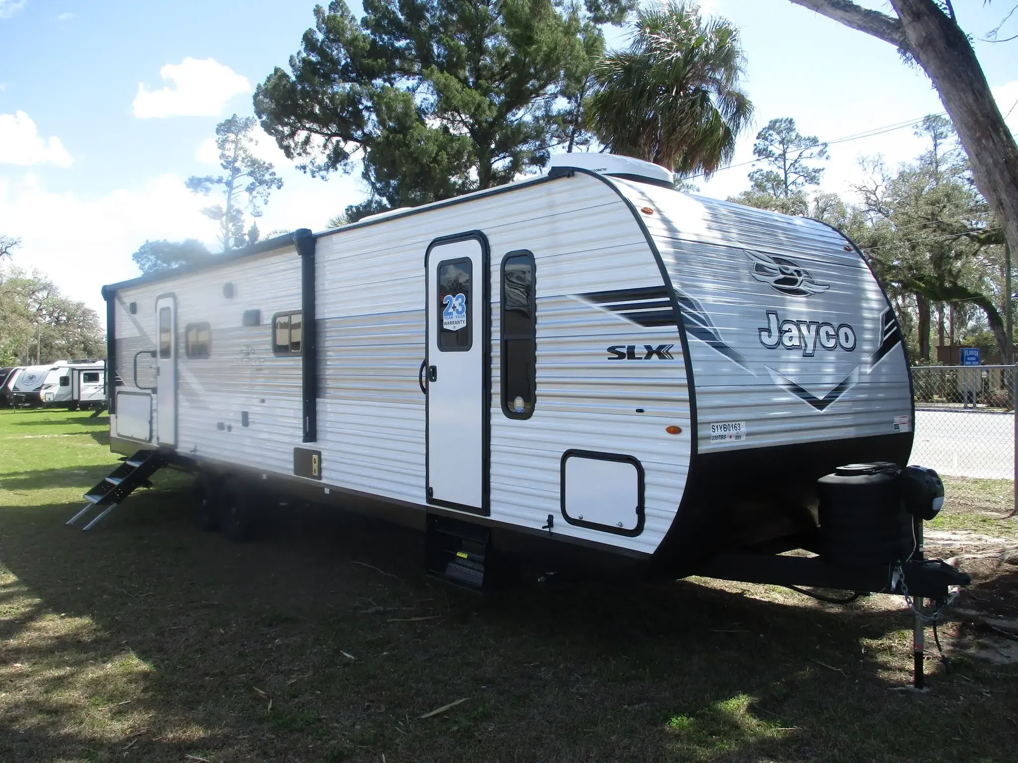 2025 Jayco Jay Flight SLX 330TBS exterior