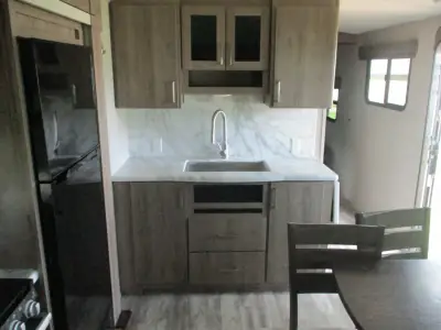 2022 Grand Design Imagine 3100RD photo 13