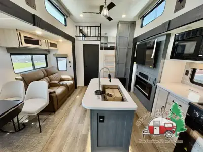 2027 Forest River Puma Vista 421LFT photo 13