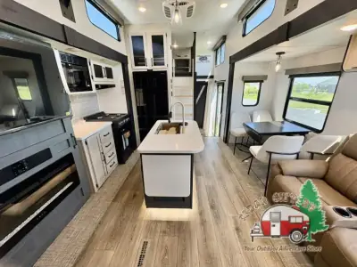 2027 Forest River Puma Vista 421LFT photo 14