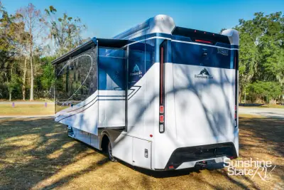 2026 Newmar Freedom Aire 2515 Std photo 5