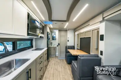 2026 Newmar Freedom Aire 2515 Std photo 16