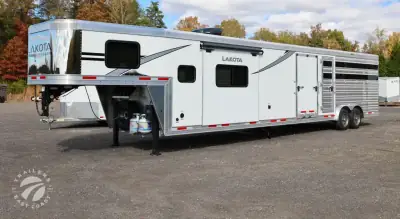 2027 Lakota Charger CHL81413SR photo 3