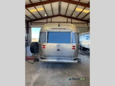 2022 Airstream Globetrotter 27FB photo 5