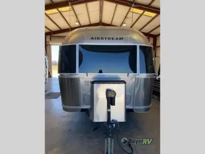 2022 Airstream Globetrotter 27FB
