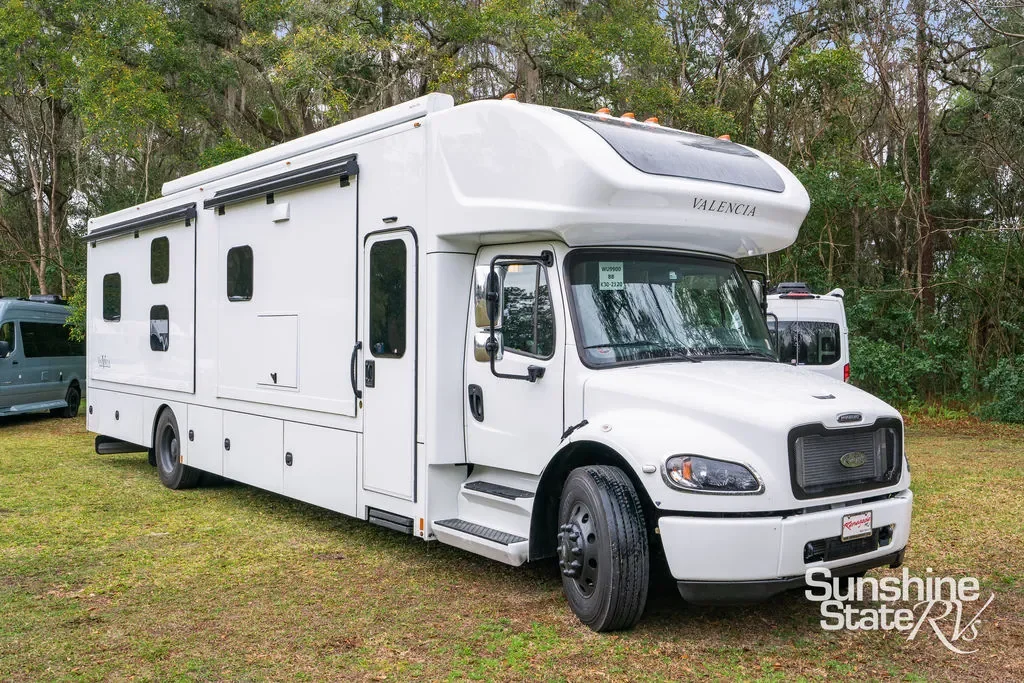 2026 Renegade Valencia 39BB exterior