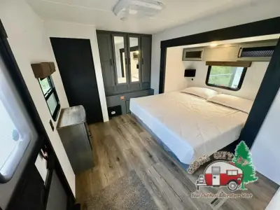 2027 Forest River Puma Vista 37PFL photo 25