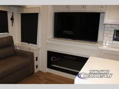 2027 Grand Design Solitude 370DV photo 7