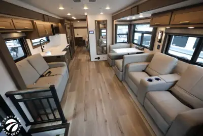 2027 Renegade Valencia 39FW photo 11